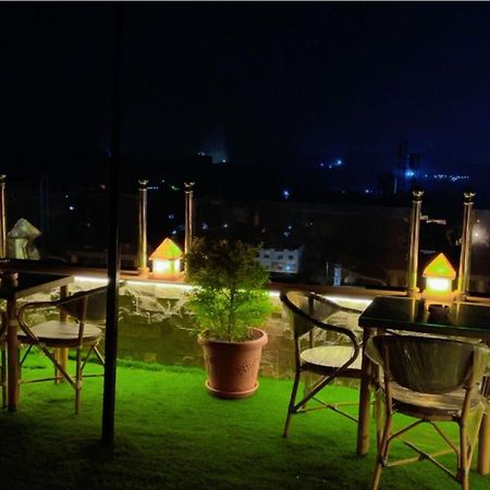 Pyramids Tower View Inn Nazlat as Sammān Extérieur photo