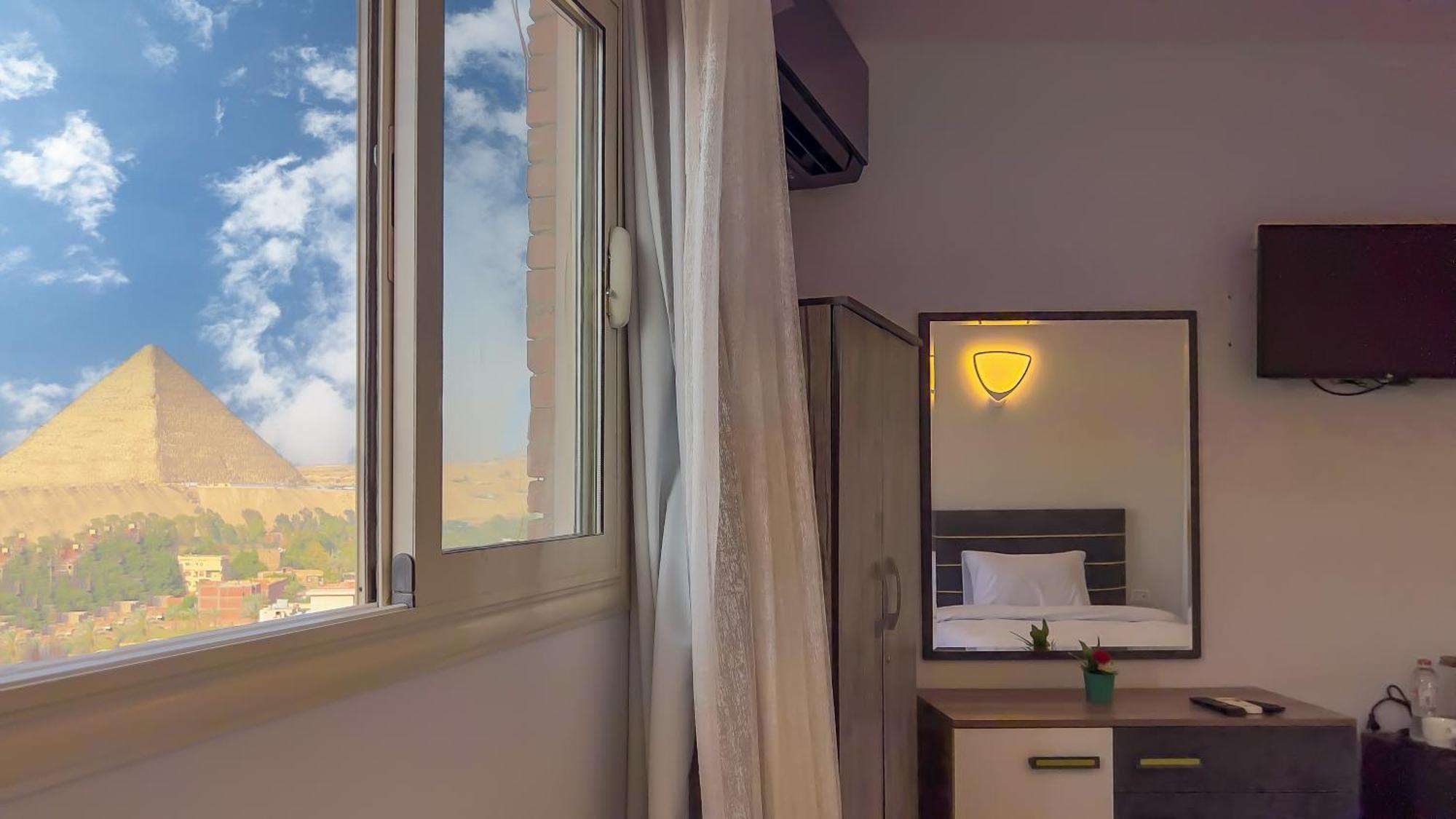 Pyramids Tower View Inn Nazlat as Sammān Extérieur photo